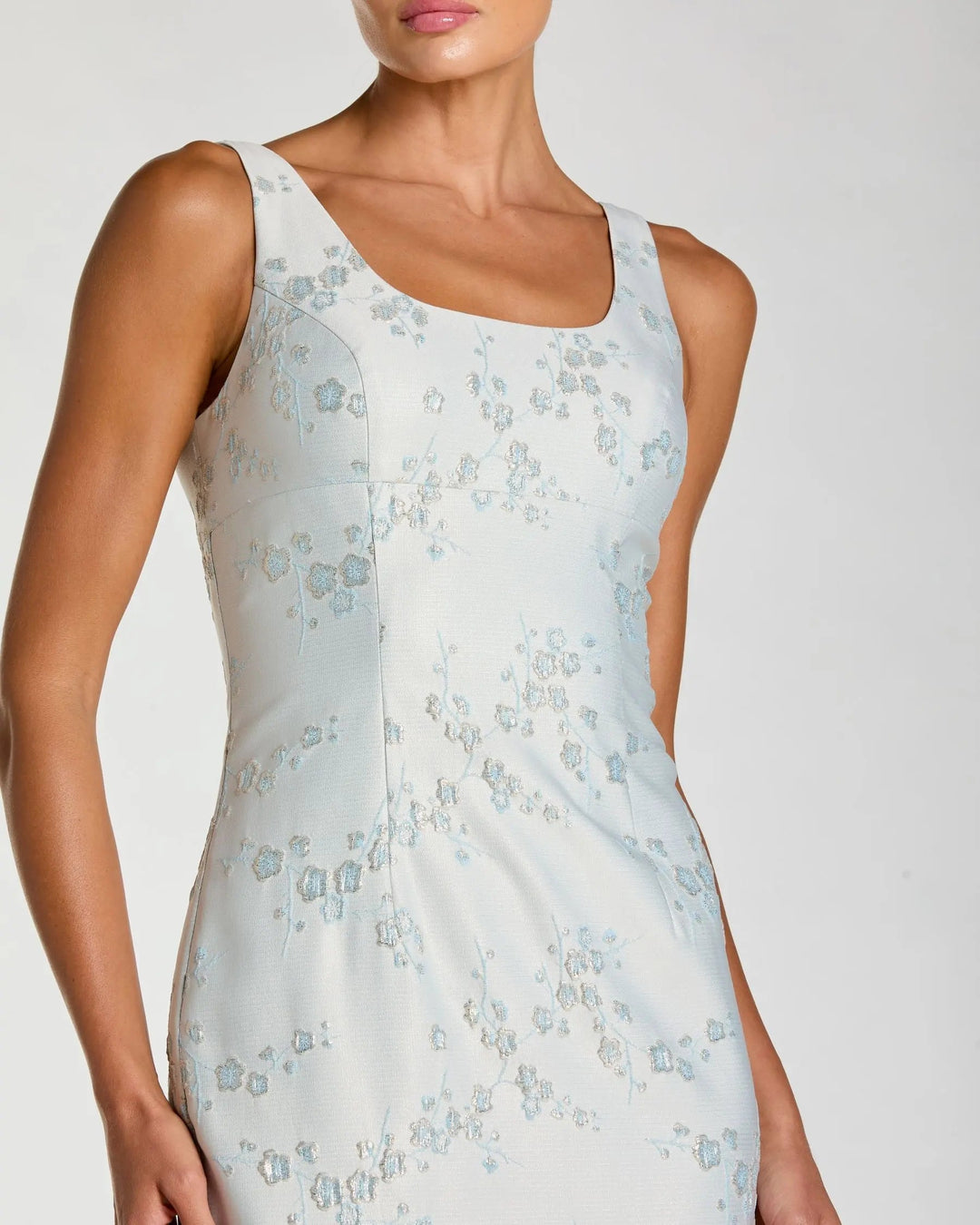 Mac Duggal 21377 Brocade Sleeveless Scoop Neck Midi Dress