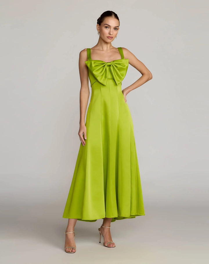 Green Sleeveless Satin Midi Dress With Bow Detail - FOSTANI.com
