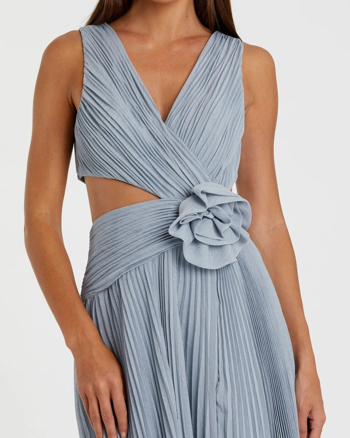 Blue Ruched Chiffon Sleeveless Gown With 3D Flower - FOSTANI.com