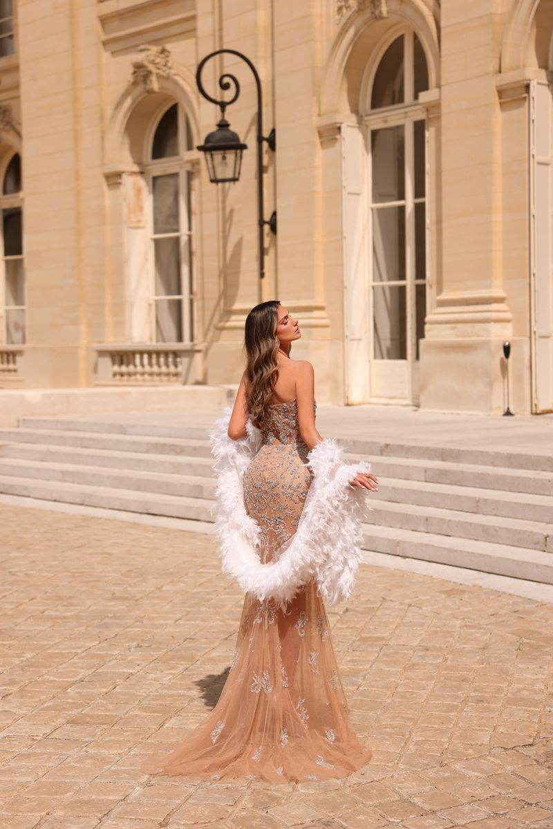 Chic & Holland AZ74 Plunging Sweetheart Feather Boa Slit Beaded Prom 2026 Dress